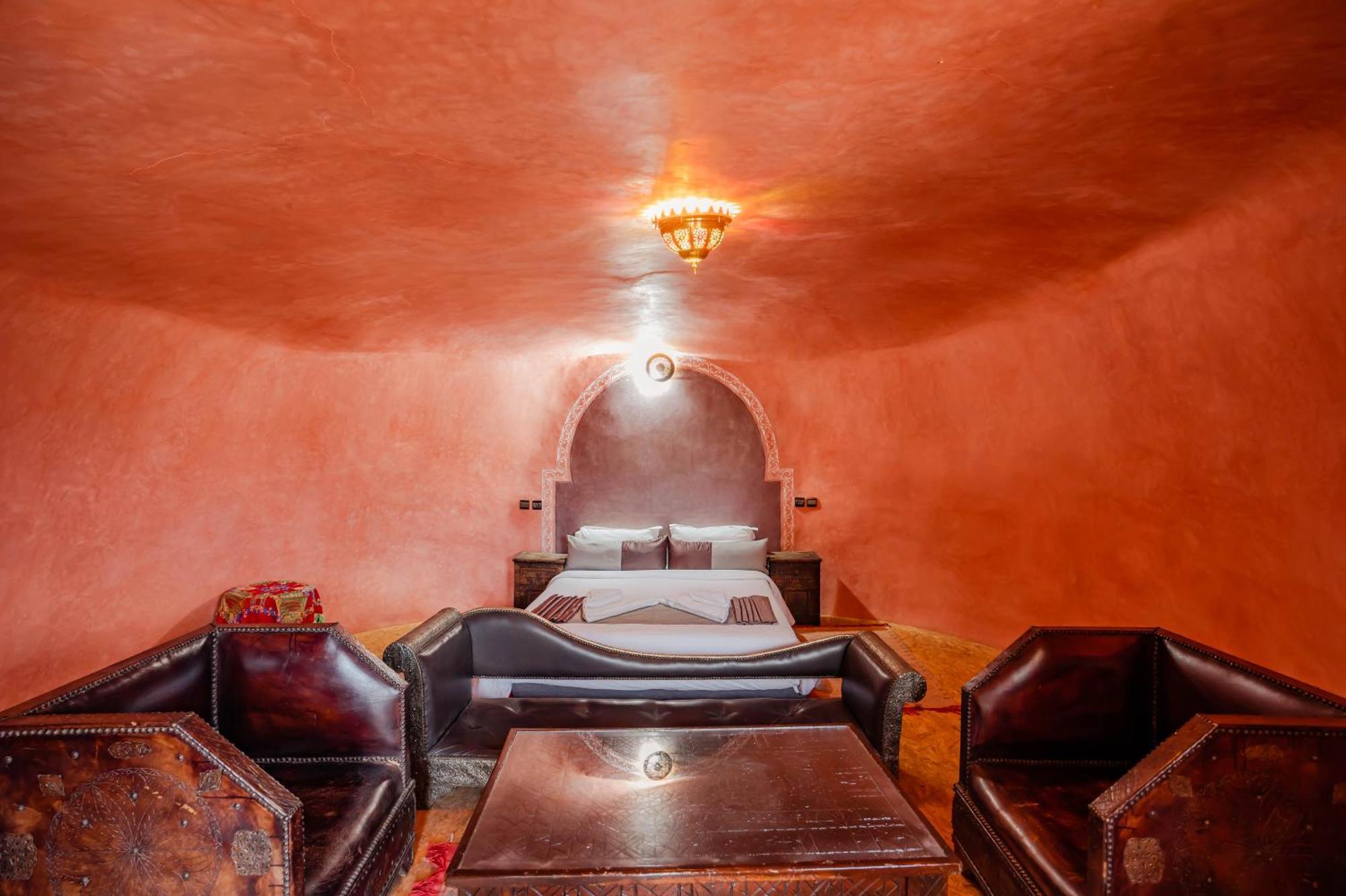 Kasbah Tizzarouine Bed & Breakfast Boumalne Dades Bagian luar foto