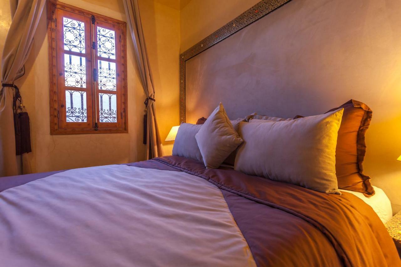 Kasbah Tizzarouine Bed & Breakfast Boumalne Dades Bagian luar foto